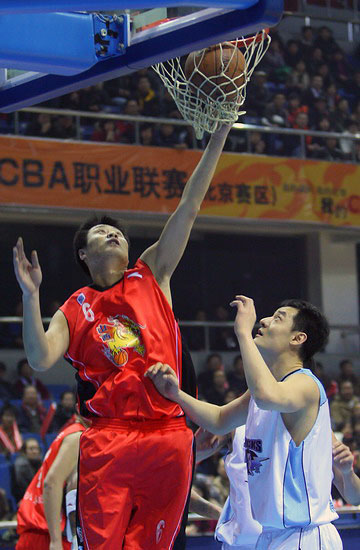 记者：帕尔默缺席欧冠赛前训练，但球员并未受伤